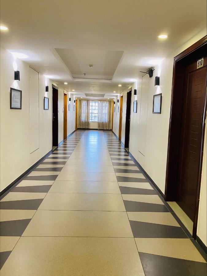 Apricot Hotel , Ахмедабад Екстер'єр фото
