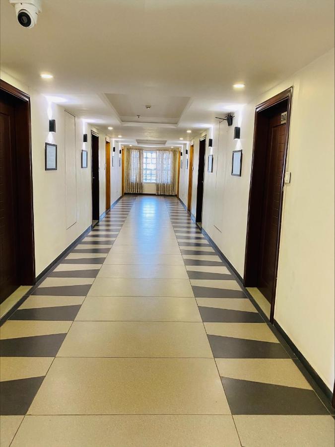 Apricot Hotel , Ахмедабад Екстер'єр фото